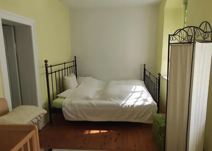 Schoene Gemuetliche Ferienwohnung Am Saaleradweg
